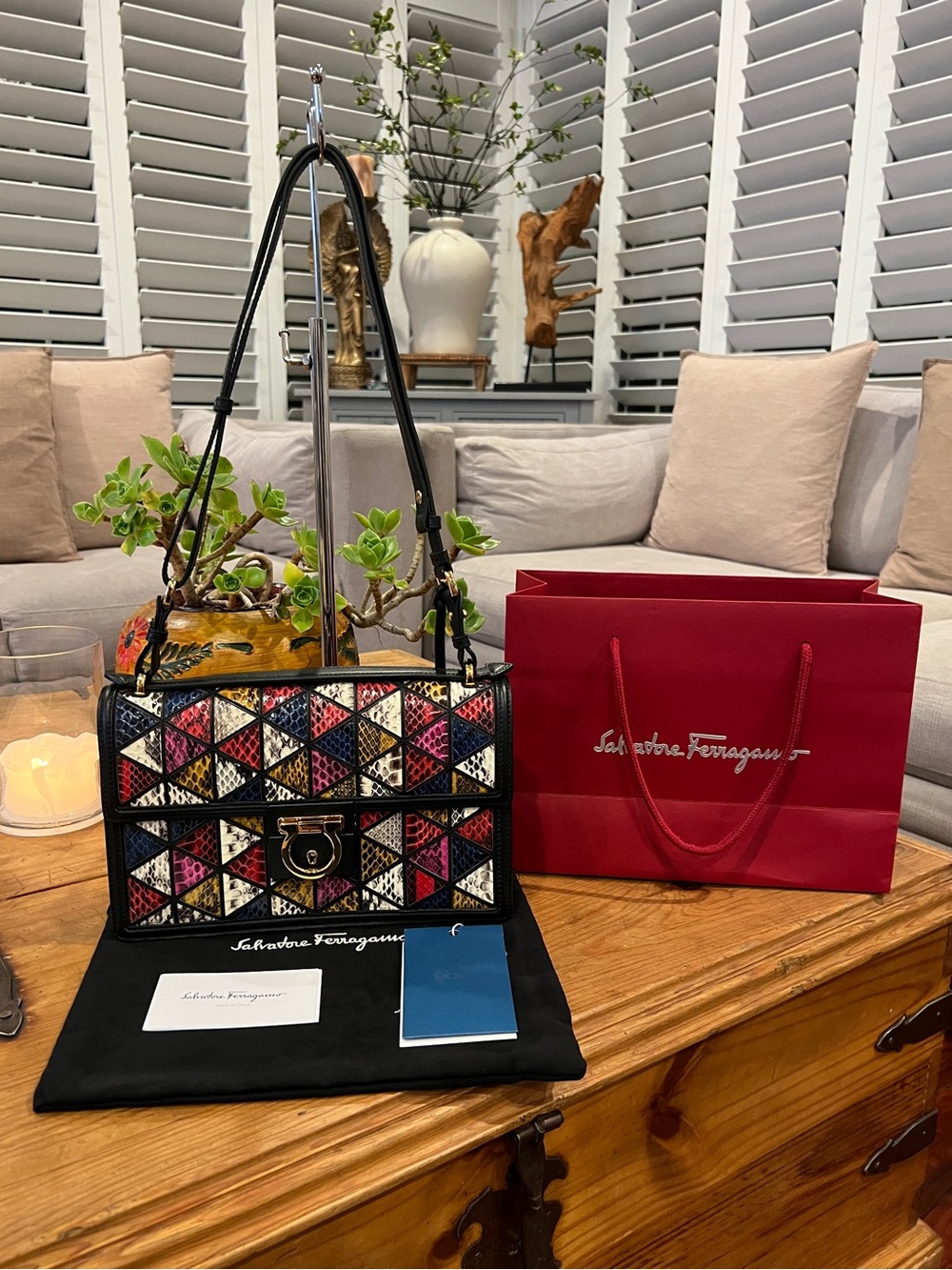 Salvatore Ferragamo Patchwork Geometric multicolored Pattern Shoulder bag! RARE! - Picture 14 of 17